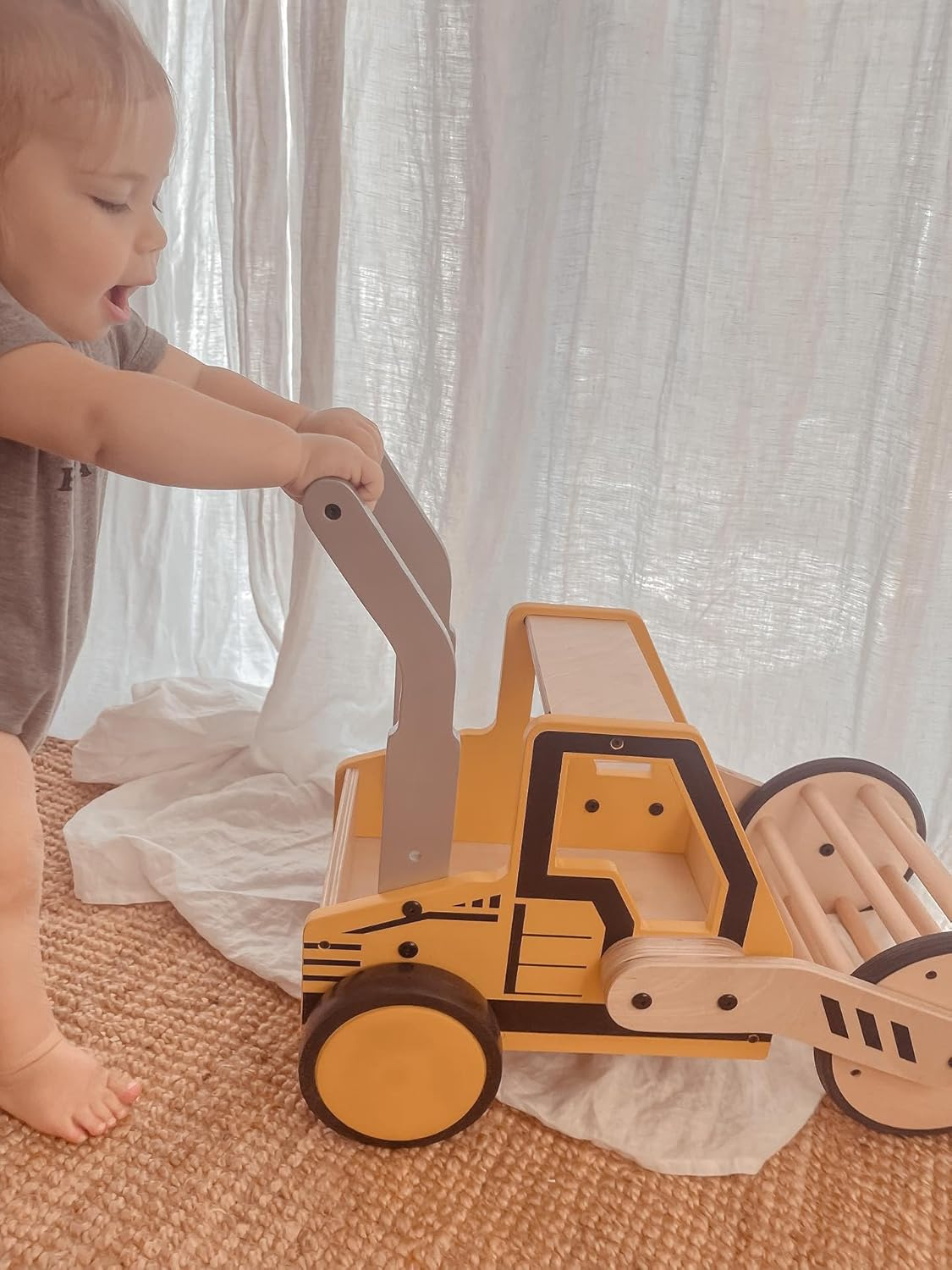 Riababy Road Roller Cargo Walker
