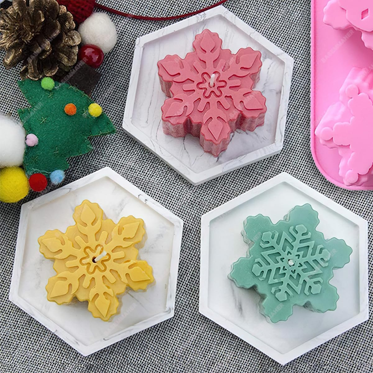 Christmas Snowflake Silicone Chocolate Mold for Baking Cake Biscuits Fondant Candy Ice Cube Bath Bombs Jelly Making Soap Candles Molds for Xmas Party Holiday Decorating 2Pcs