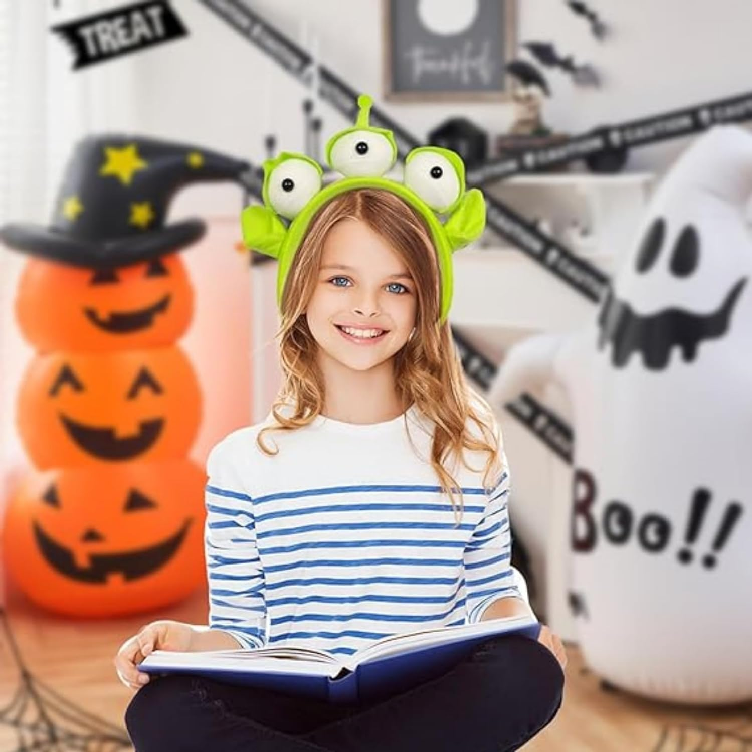 Three-Eyed Alien Monster Headband - Stretchy Cute Eyeball Hair Accessory for Themed Party, Cosplay, Halloween - Fun Costume for Girls and Kids image number 5