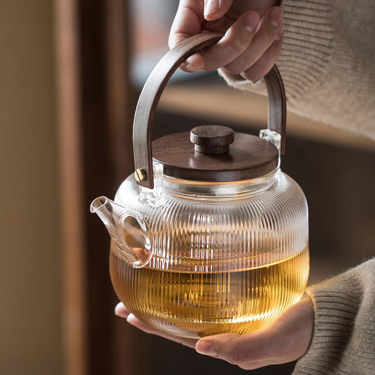 Borosilicate Clear Tea Pot, 1000Ml (33.8Oz) Glass Teapot Kettle with 2 Type Removable Infuser and Wooden Lid, Gas & Electric Stovetop Safe, for Blooming Flower Tea and Loose Leaf Tea - Transparent Color image number 5