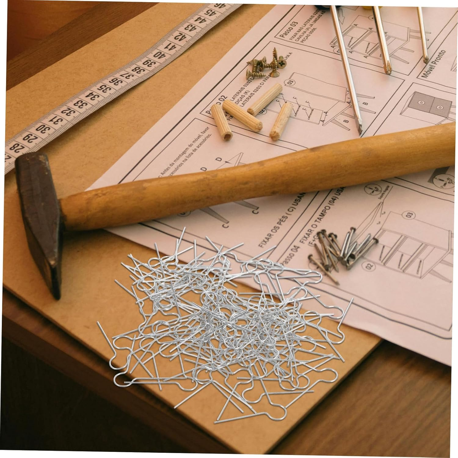 100Pcs Shaped Metal Hangers for Christmas Tree Ornaments Hooks for Easy Hanging of Wreaths and Decorations for Holiday Decorating image number 3