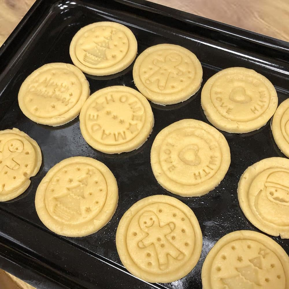 6 PCS Silicone Holiday Christmas Cookie Stamp Set with round Cookie Cutter, Wooden Press Handle, Christmas Cookie Cutter, Santa Claus, MADE with LOVE, Gingerbread Man, HOME MADE image number 1