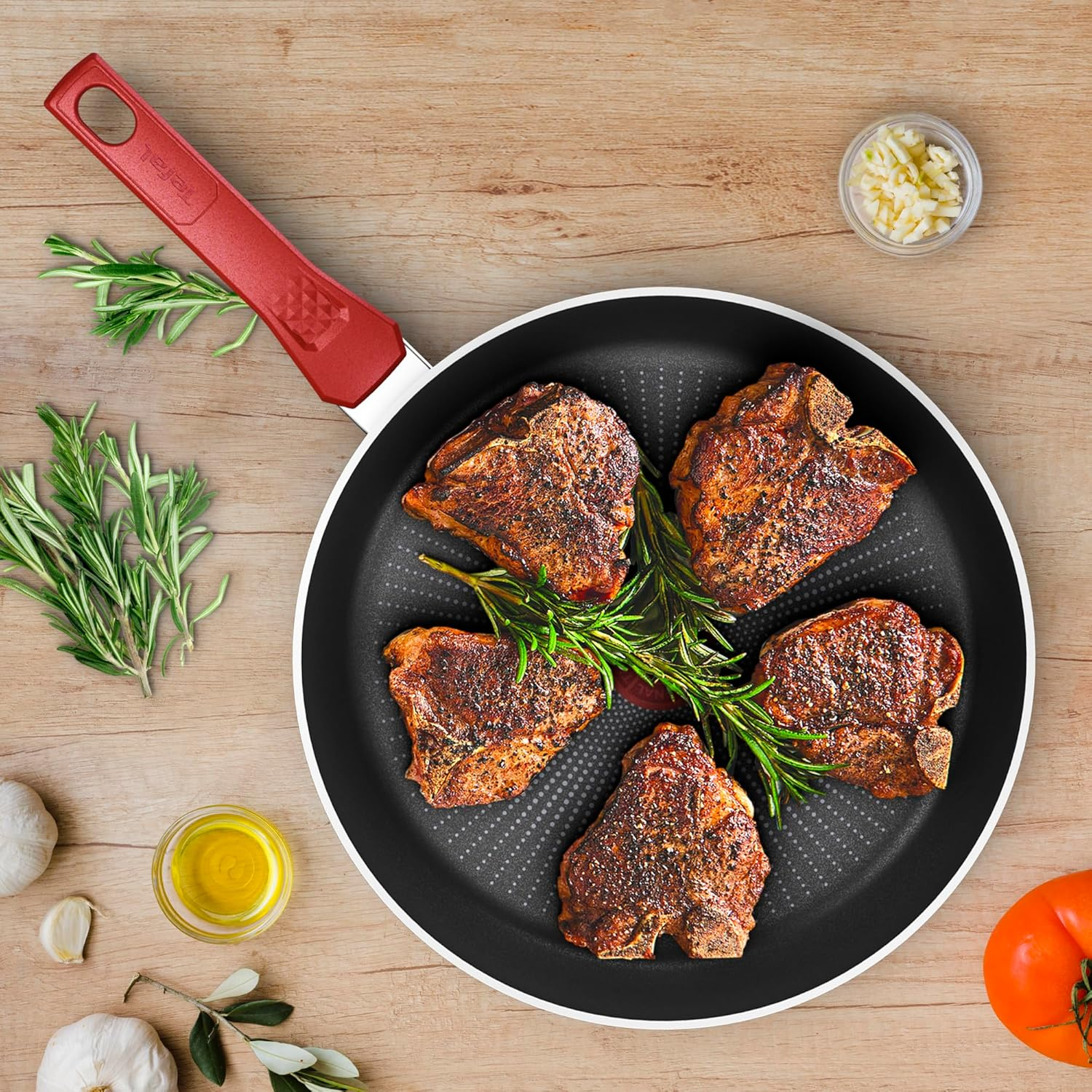 Tefal Daily Expert Red Non-Stick Frypan, 28Cm, C2890602, Fixed Handle Aluminium, Titanium Non-Stick Coating, Thermo Signal Technology for Easier Cooking, Suitable for All Cooktops, Oven Safe