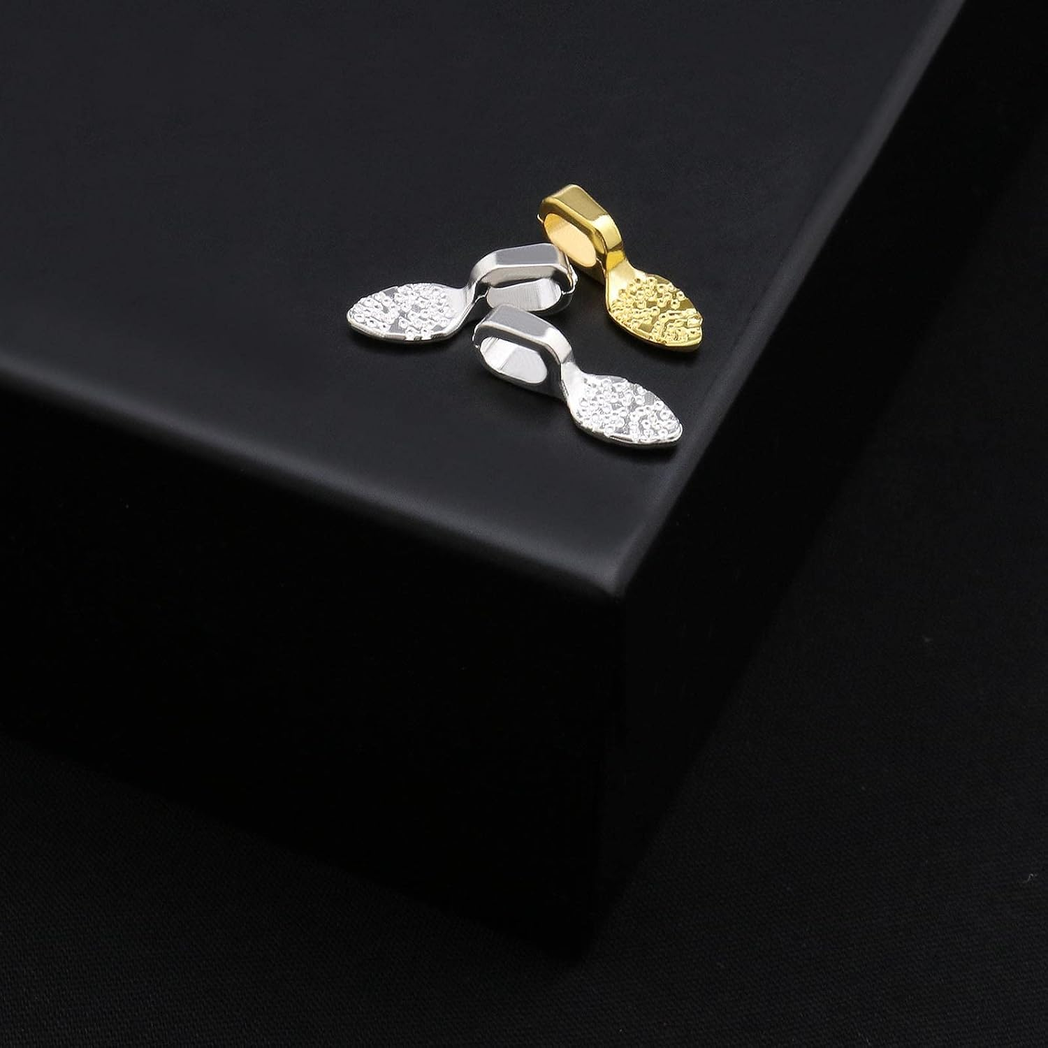 Emsea 200PCS Glue on Earring Bails Oval Spoon Jewellery Findings for DIY Necklace Bracelet Earring Jewelry Making Scrabble Glass Cabochon Tiles Pendants White K Gold 15X5Mm image number 6