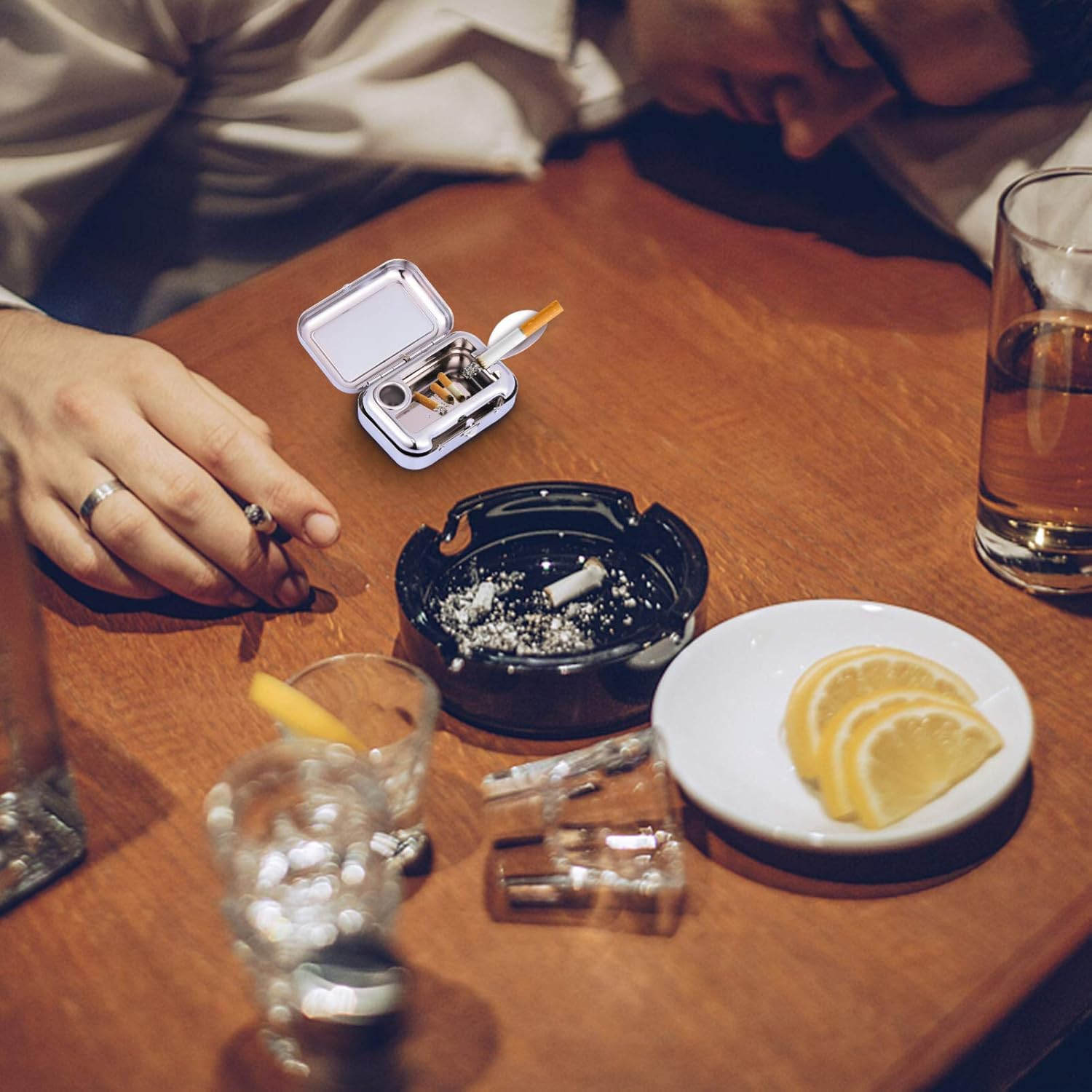 Pocket Ashtray Mini Square Metal Ashtray with Lid,1Pc Mini Portable Square Metal Ashtray,Travel Ashtray image number 5