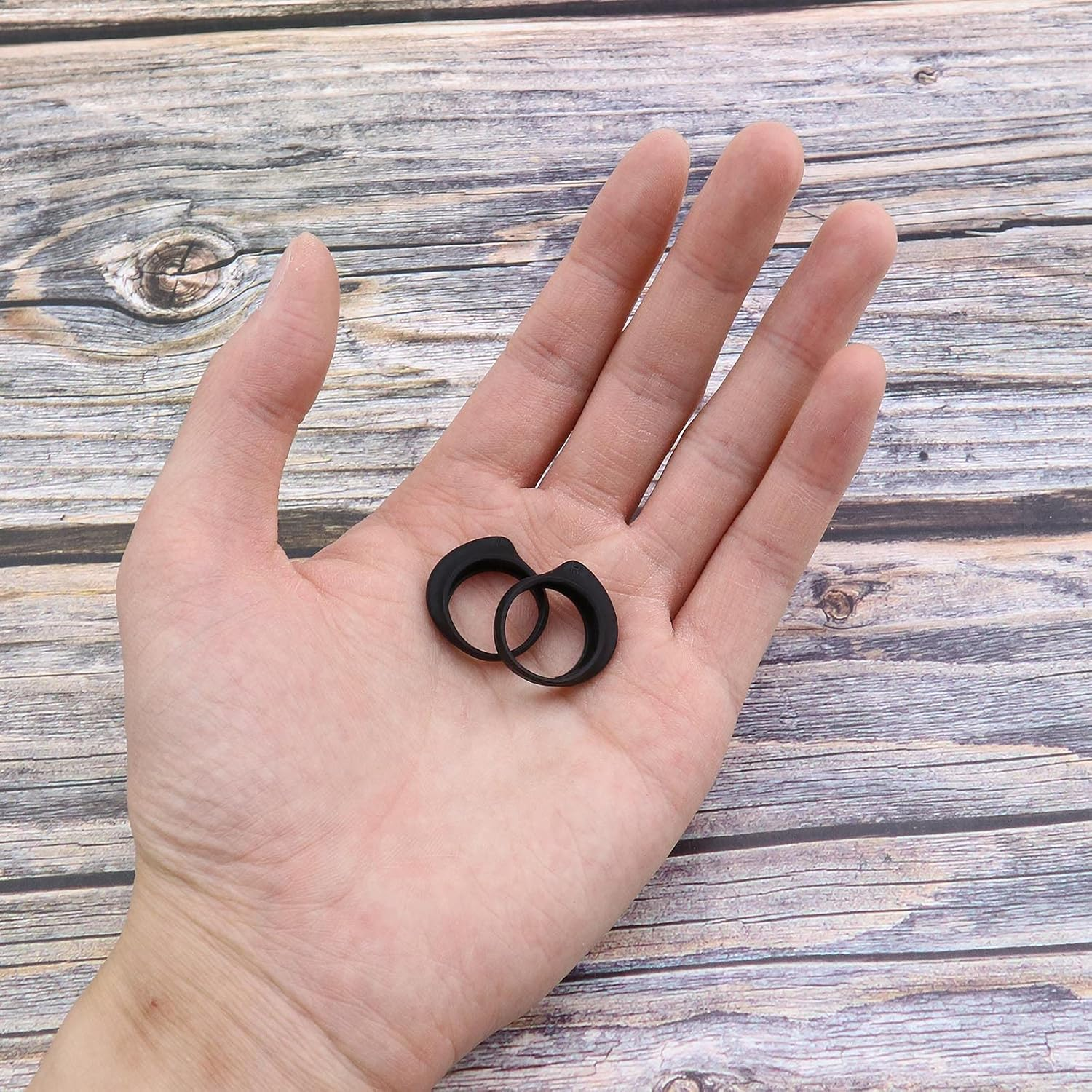 Emsea 3 Pairs Earbuds Set Compatible with Samsung Galaxy Buds SM-R170 Wireless Headphones Silicone Anti-Slip Eartips Earhooks Cover Eargels S M L 3 Sizes Black - White image number 4