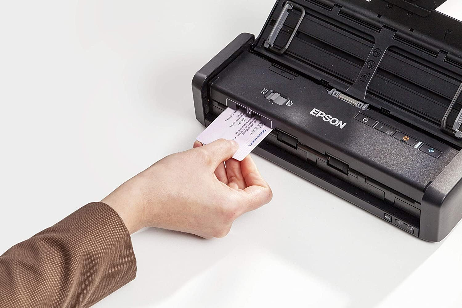 Epson Workforce DS-360W Mobile Wi-Fi & Battery Scanner - 25PPM image number 4