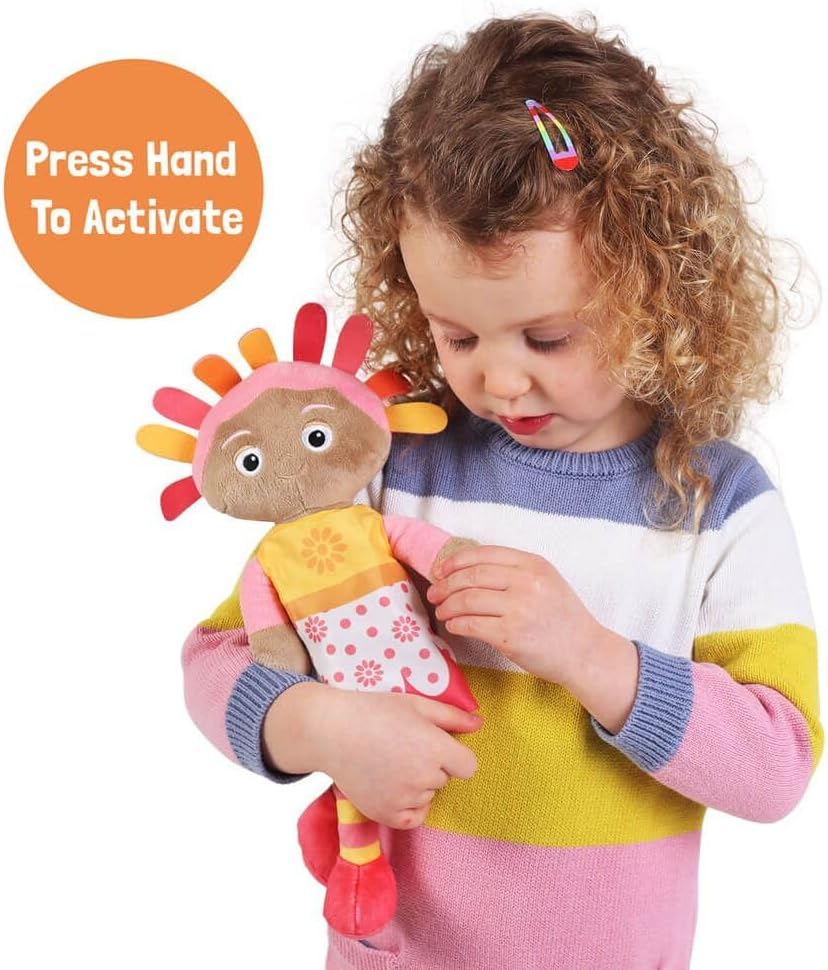 In the Night Garden Talking Upsy Daisy Soft Toy image number 4