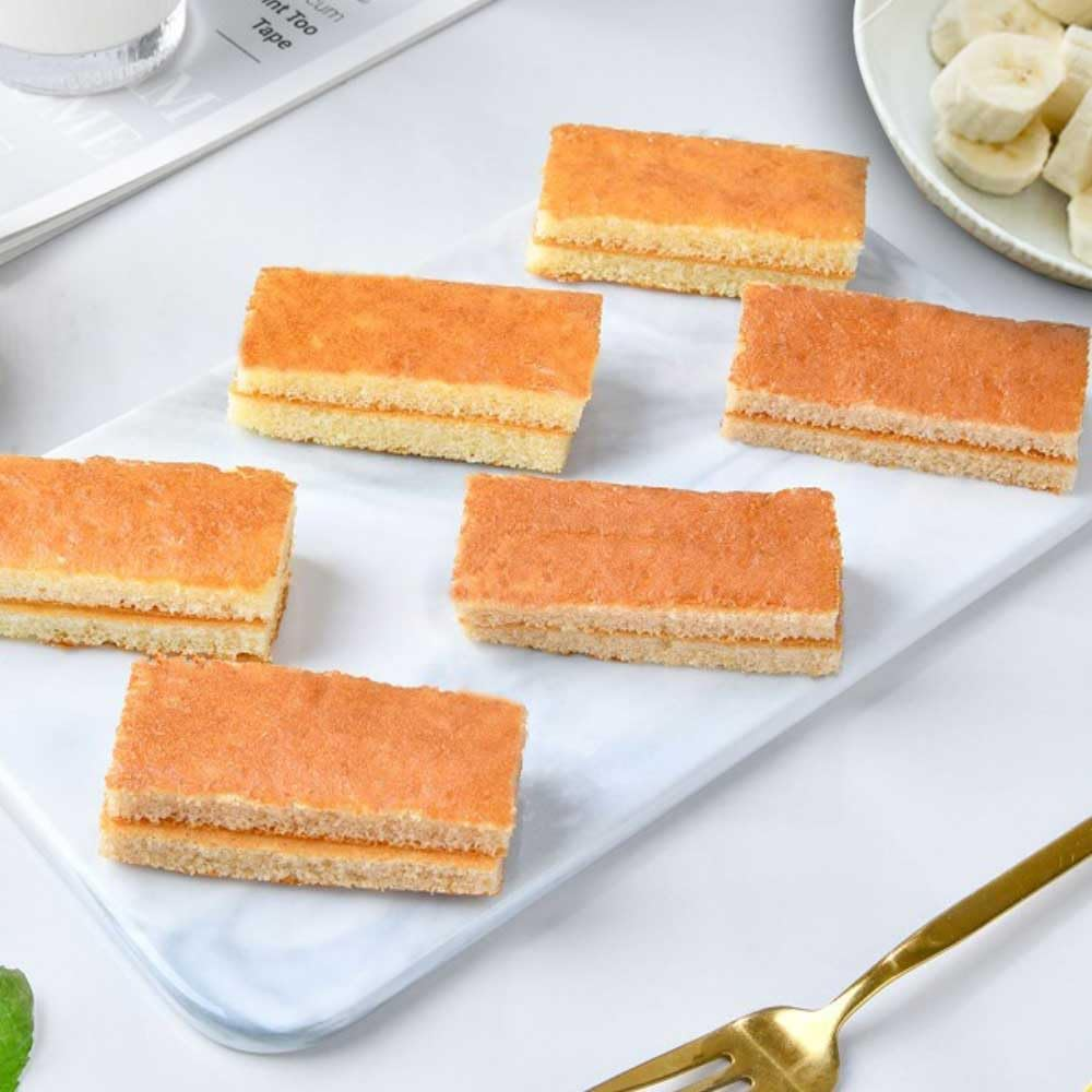 Fudo Layer Cake Banana Flavour Bite Size Malaysian Snack with Cream Ready to Eat Individually Wrap Sponge Cake Pack of 24 image number 3