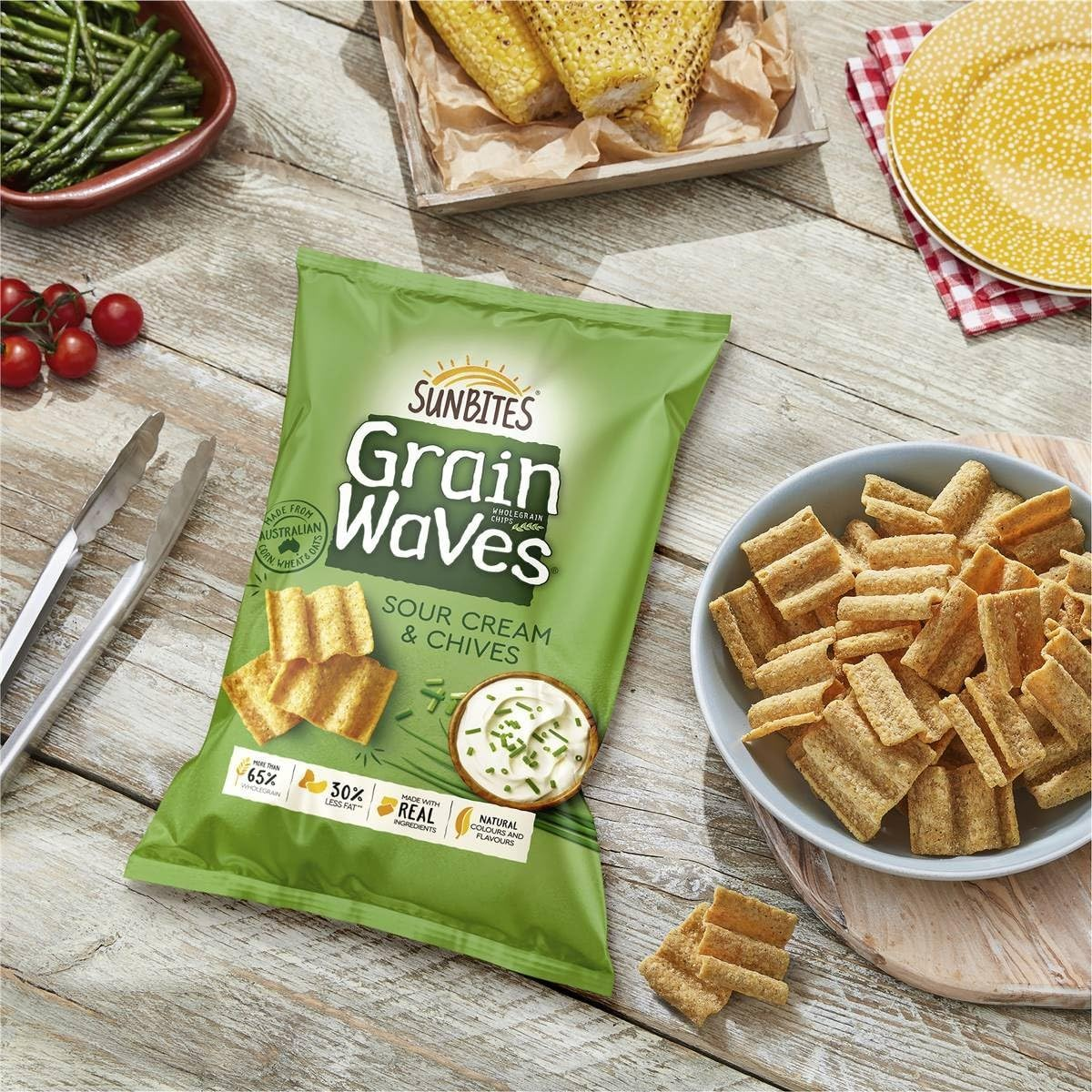 Grainwaves Sour Cream and Chives Wholegrain Chips Party Bag Share Pack 170G image number 3