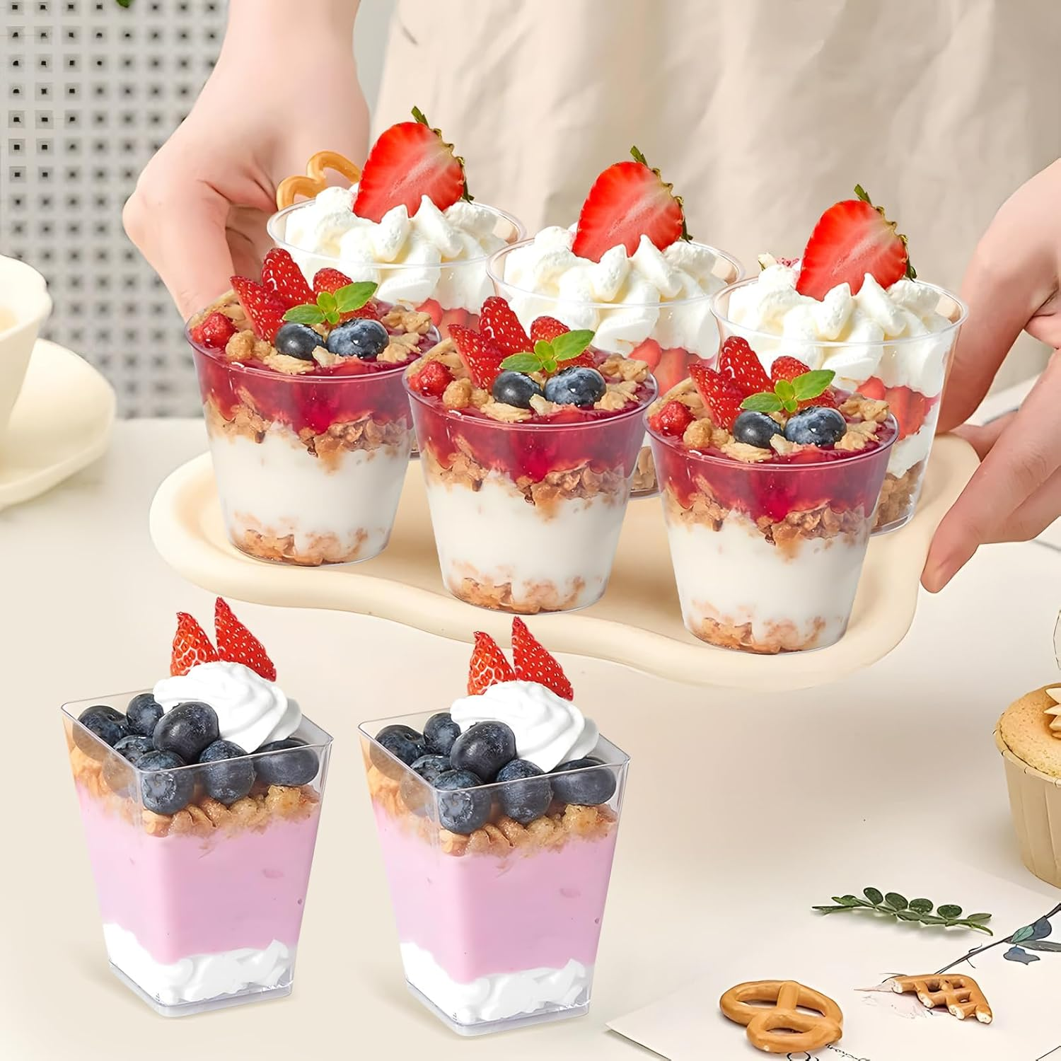 60 Pcs Clear Plastic Dessert Cups with Spoons, 200Ml/7Oz ＆150Ml/5Oz Small Reusable Plastic Dessert Cups for Party, Birthday, Appetizer, Puddings, Mousse, Yogurt & Ice Cream