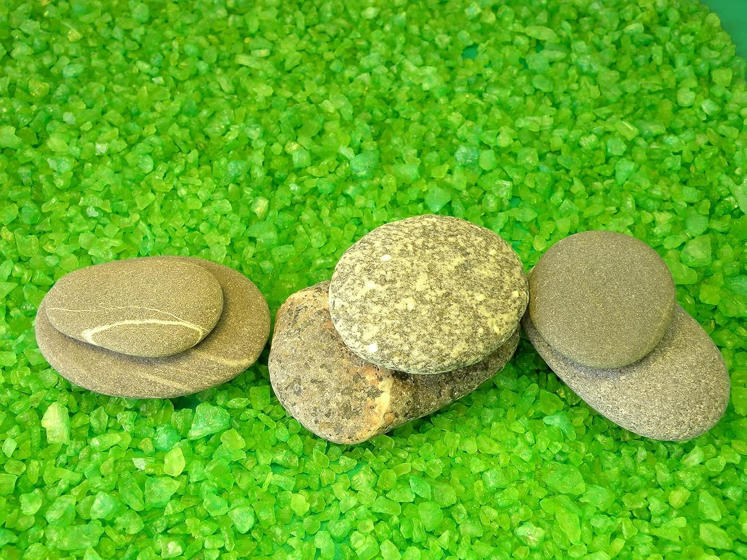 Mr Pickle&rsquo;S Pickle Bath Salts - Premium Dill Pickle Scented Bath Soak for Kids - Shower Gift for Pickle Lovers, Funny Stocking Stuffers and Gift Baskets for Children, Teens, Men, and Women image number 1