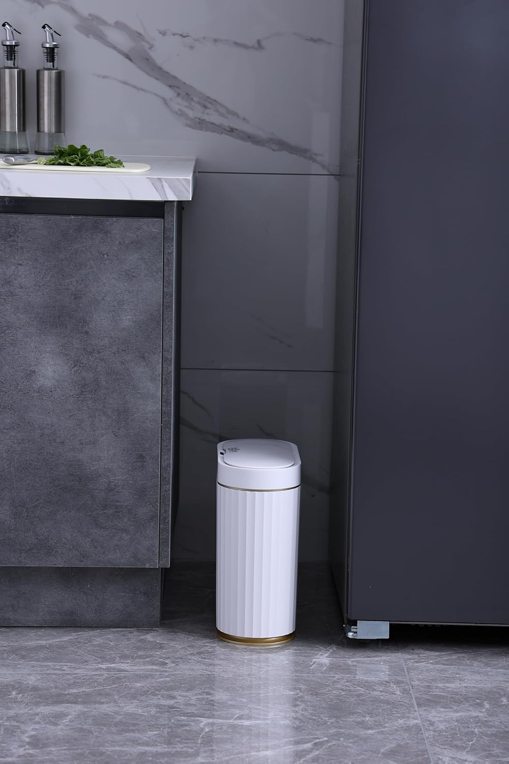 ELPHECO 2.5Gallons Sensor Bin with Lid Automatic Open Touchless Rubbish Bin for Bathroom Kitchen White and Gold image number 2