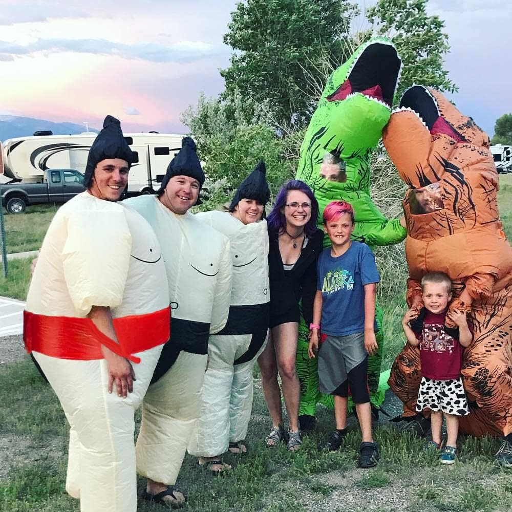 Inflatable Sumo Wrestler Suit Costume for Adult Blow up Halloween Party Fat Suit Fancy Families Member Game - Purple Sumo image number 6