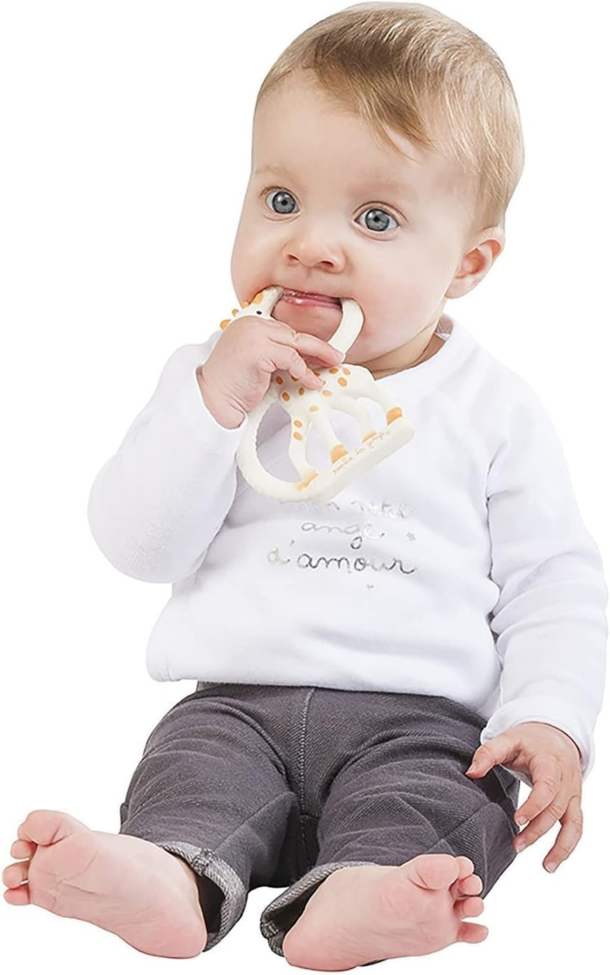 Sophie La Girafe - Teething Ring - 100% Natural Rubber - Gum Relief - Multi-Textured - Safe and Healthy - Baby Toy - Age: 0 M + image number 3