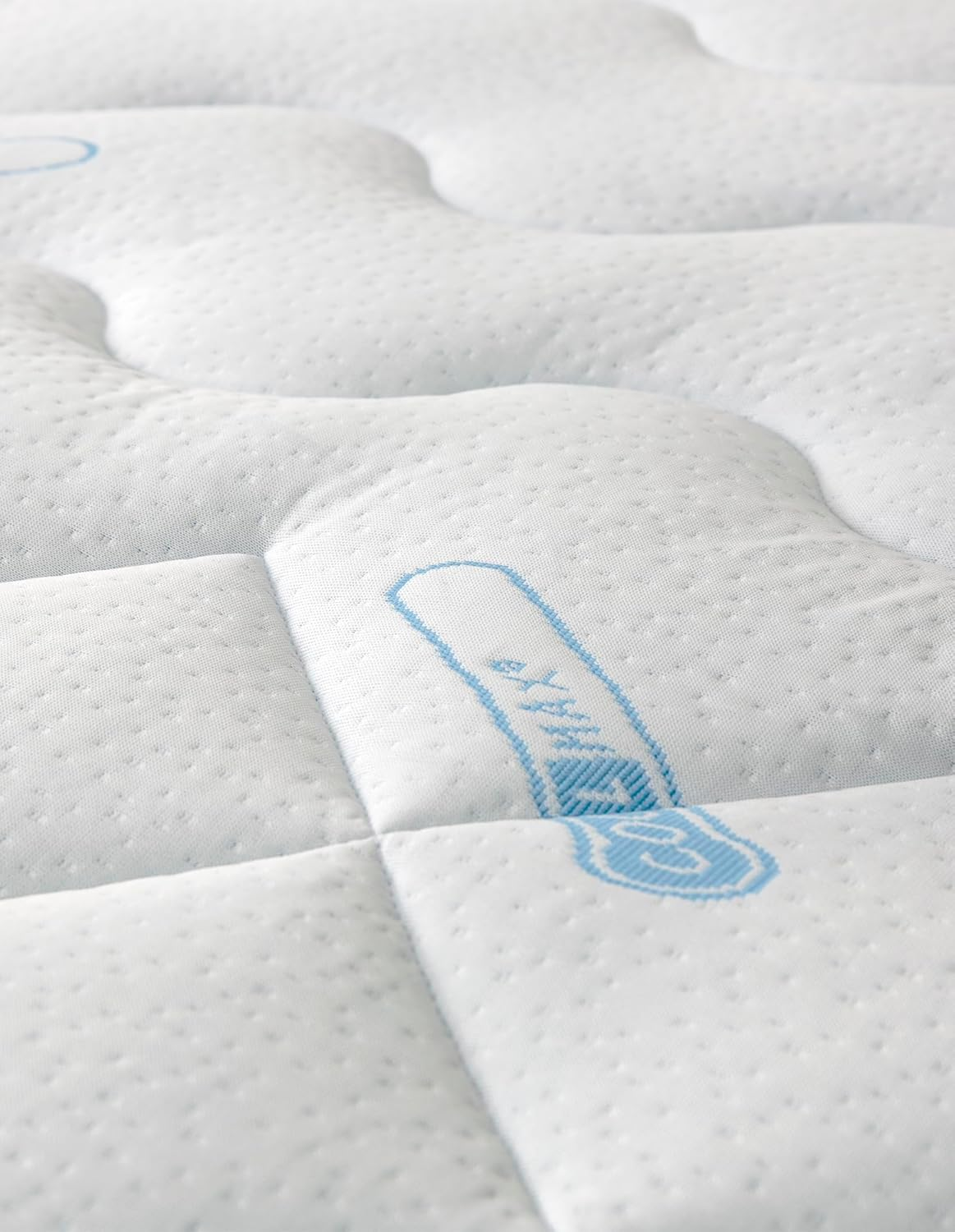 Tontine Reversible Coolmax Quilted Mattress Topper, Queen &ndash; Cooling Summer Side with Moisture-Wicking Fabric & Warm Winter Side &ndash; Soft Ultrafibre Polyester Fill &ndash; 50Cm Fitted Skirt &ndash; Machine Washable image number 4