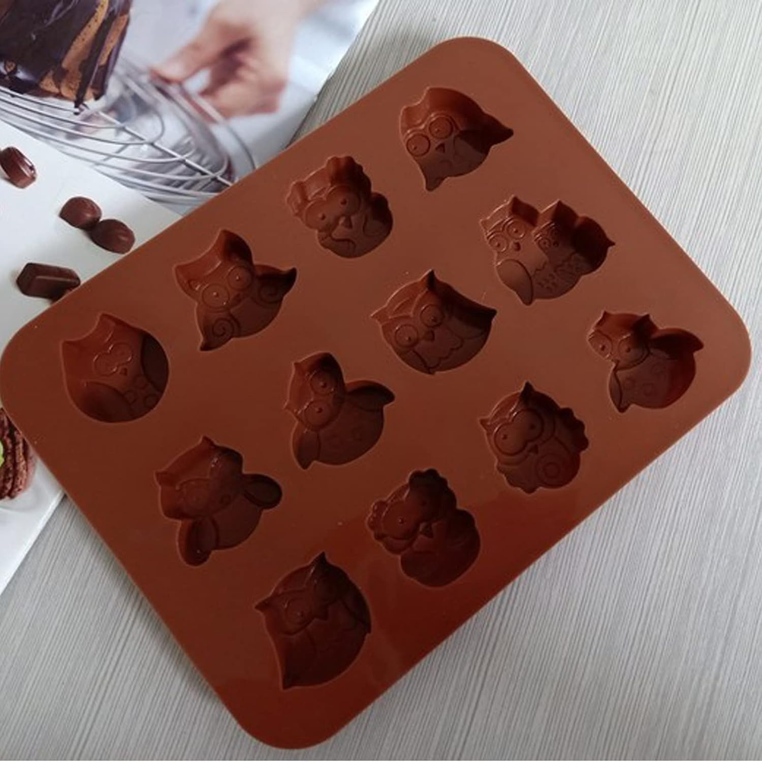 Joyeee 1 Pcs Animal Chocolate Mold, Owl Candy Mold Silicone Jello Mould for Kids, Small Silicone Molds for Candy Making, DIY Homemade Gummy, Ice, Pudding, Chocolate, Soap, Wax Melt Etc image number 3