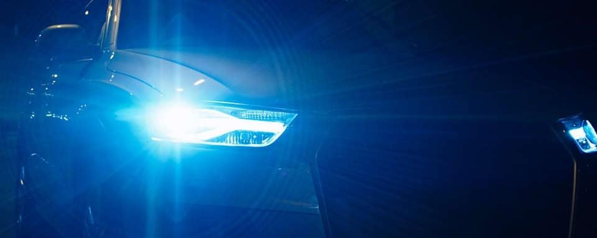 Philips D2S 85122 WHV2 85V 35W P32D-2 Xenon HID Light Bulb